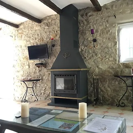 Grange Madeleine * Beaulieu (Ardeche)